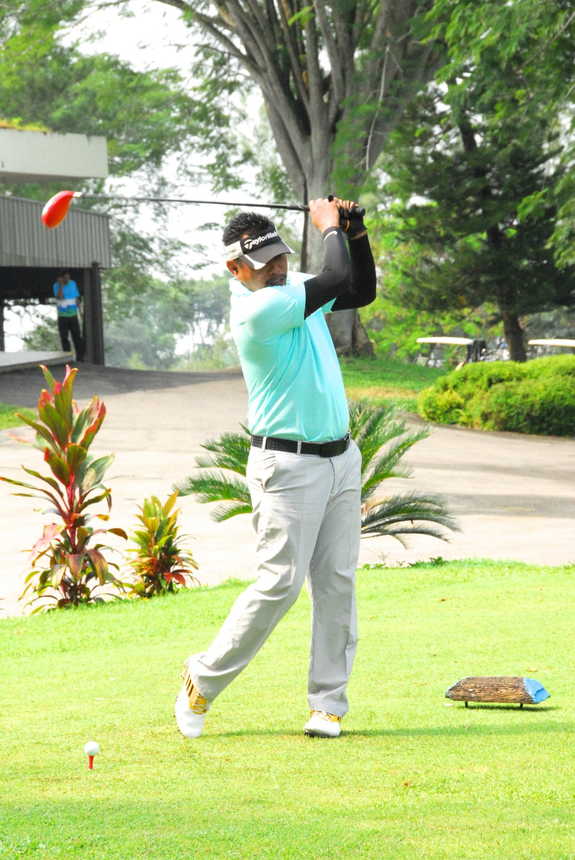 PRO15 157 GOLF DSC 0370.JPG